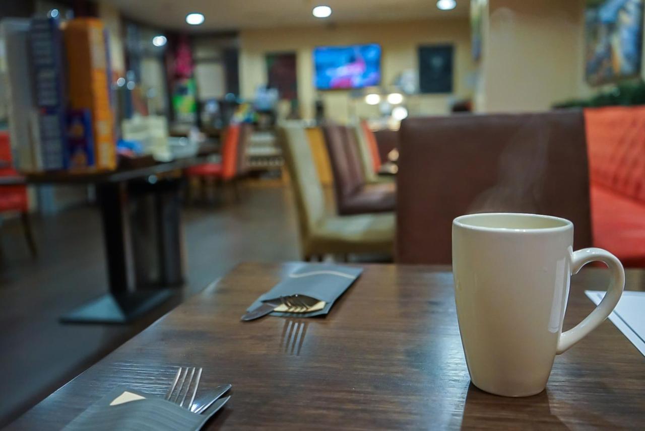 Belmore Court & Motel Эннискиллен Экстерьер фото