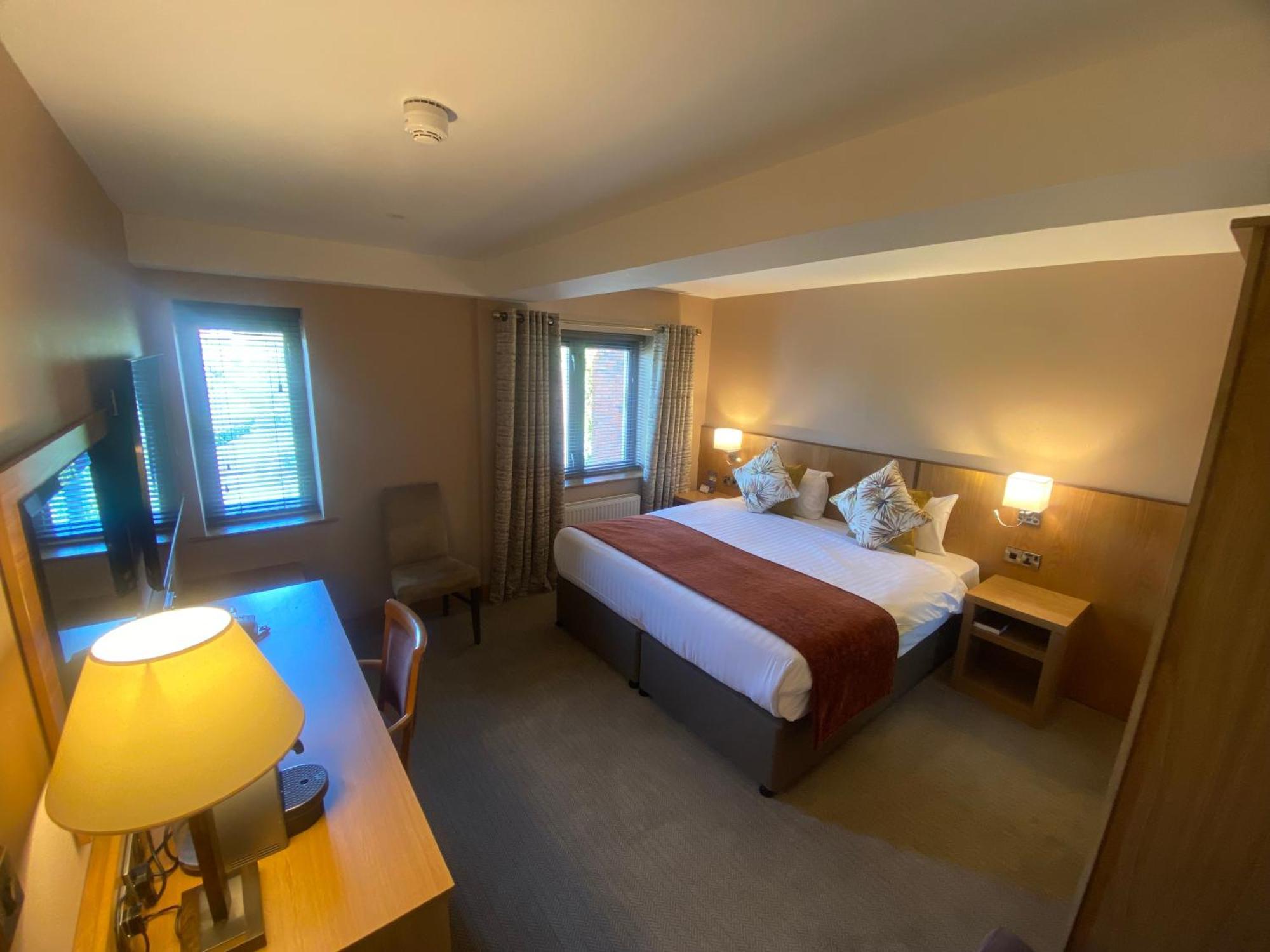 Belmore Court & Motel Эннискиллен Экстерьер фото