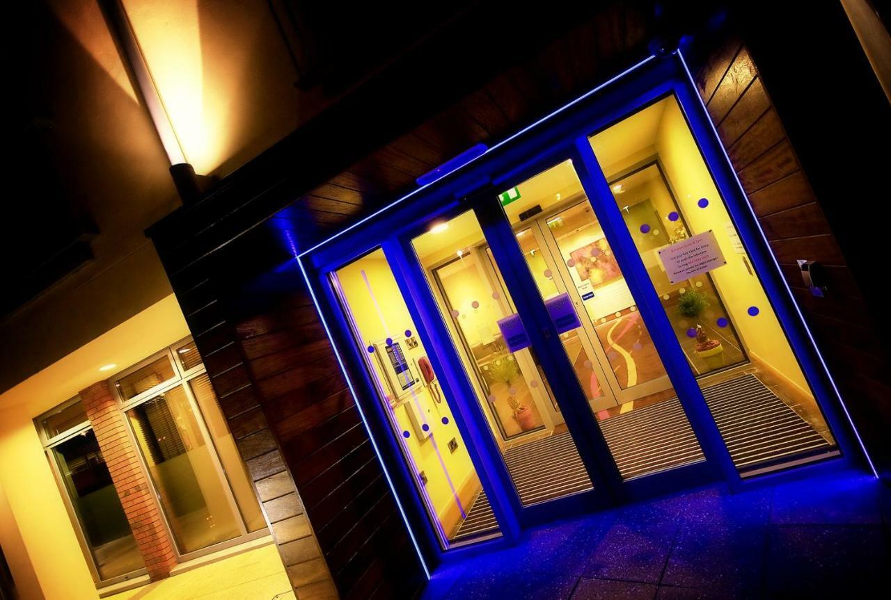 Belmore Court & Motel Эннискиллен Экстерьер фото